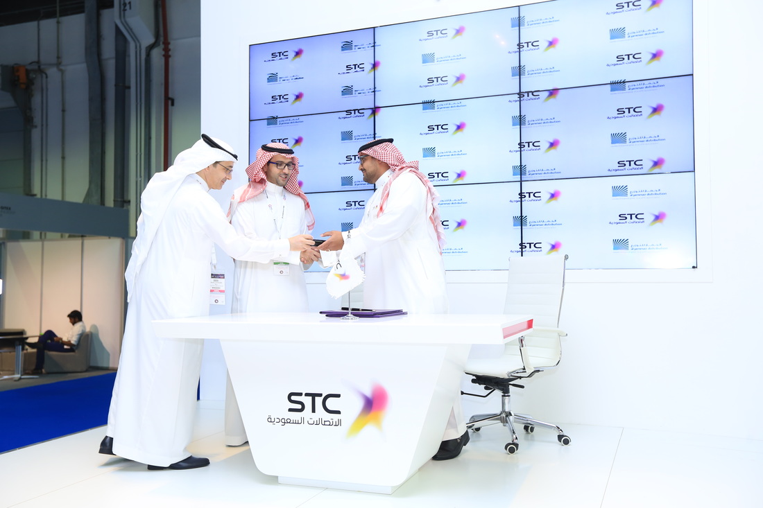  STC Business and AlJammaz Distribution signs a Partnership agreement that will open a new horizons of business and opportunities to IT Resellers and System Integrators in Saudi.